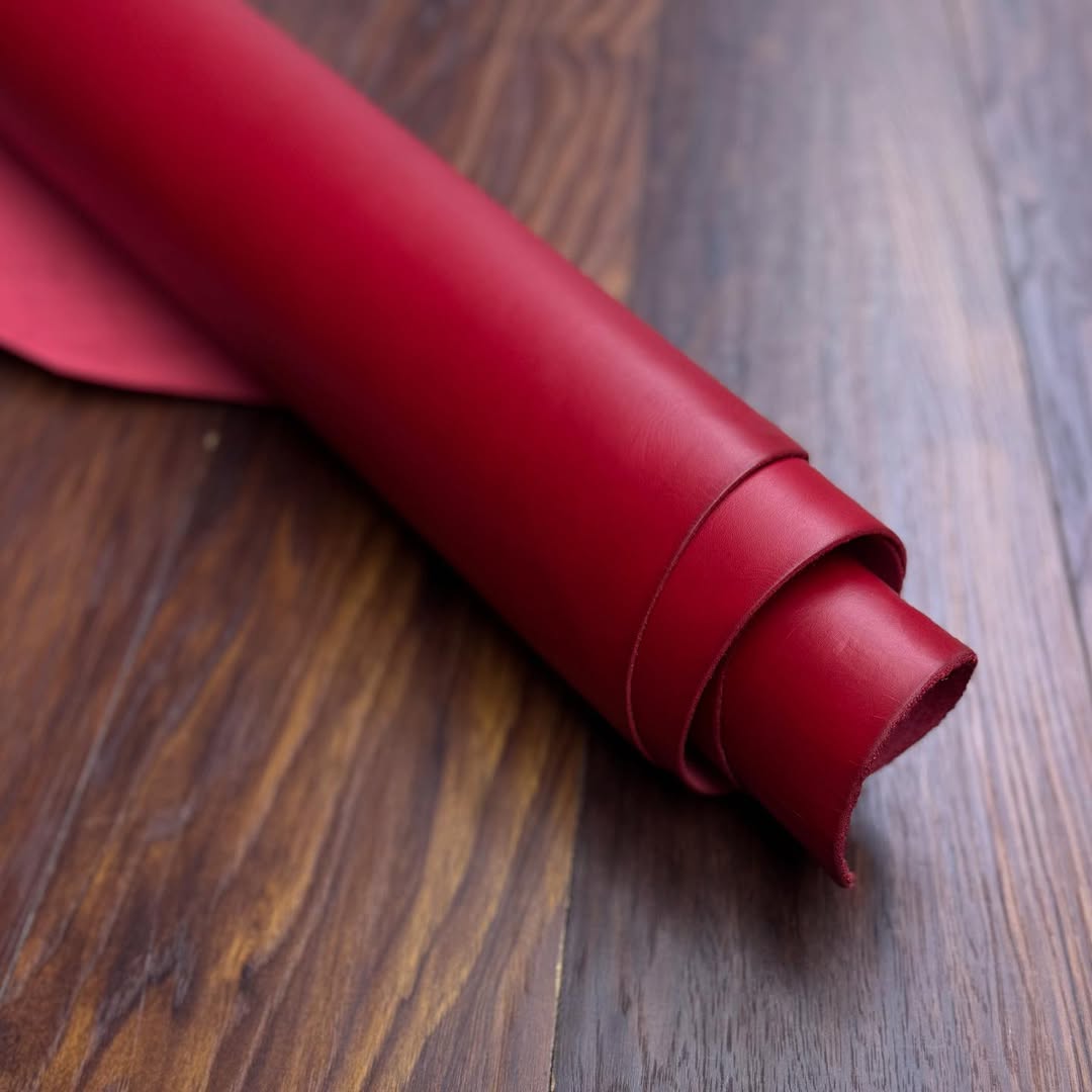 Red Full Vegetable Tanned Leather